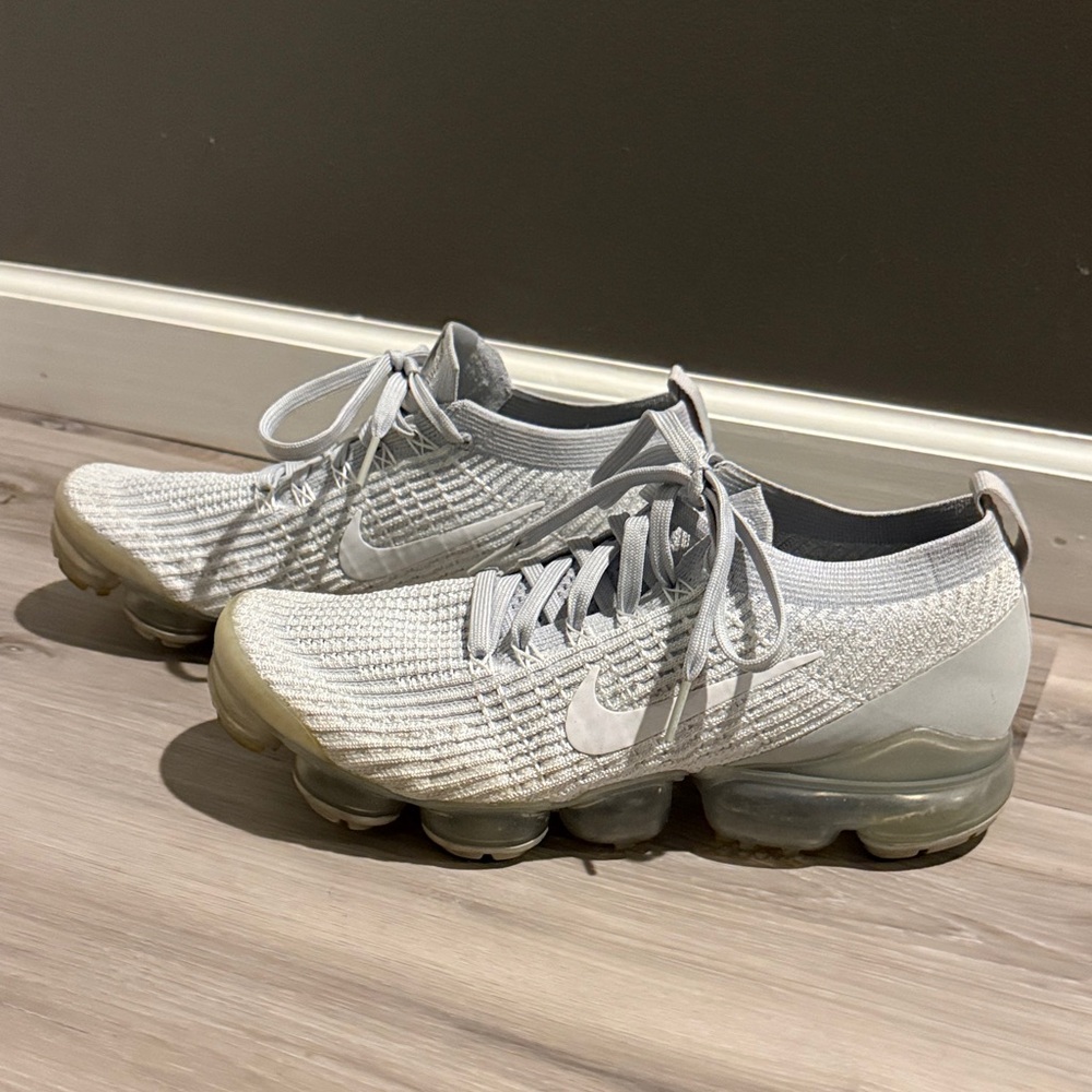 Nike Men's White VaporMax Shoes